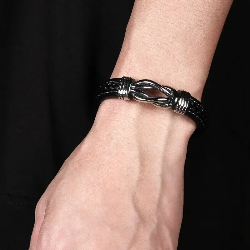 Personalized Infinity Bracelet – Engraved with Name