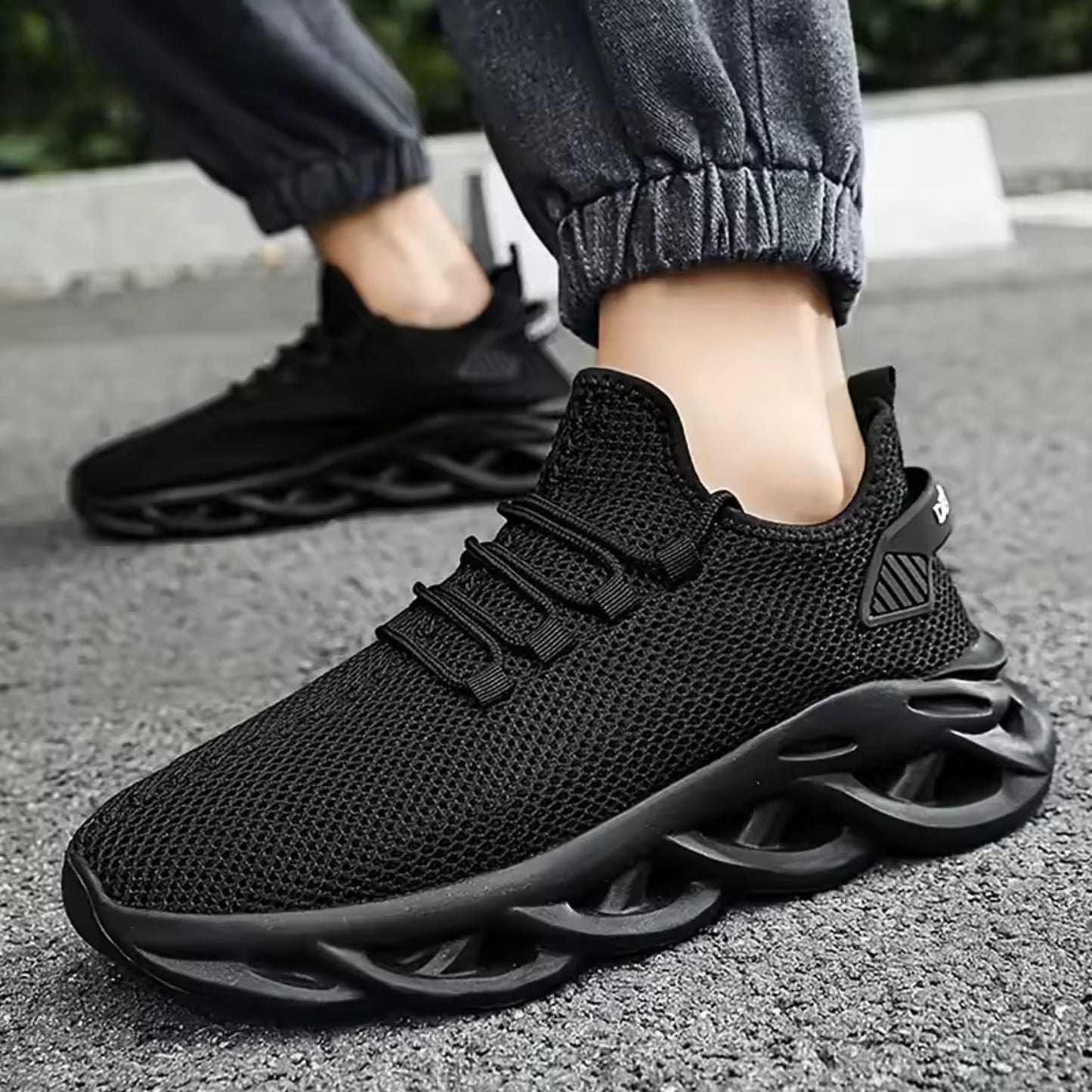 StrideFlex Dynamic Sneakers