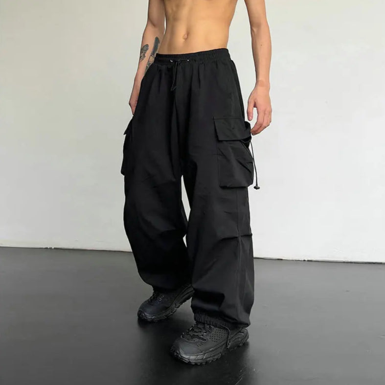 Relaxed Fit Wide-Leg Cargo Pants