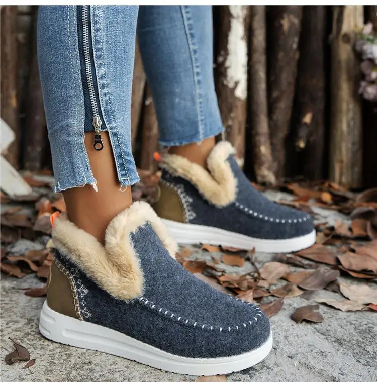 Averra Cozy Booties