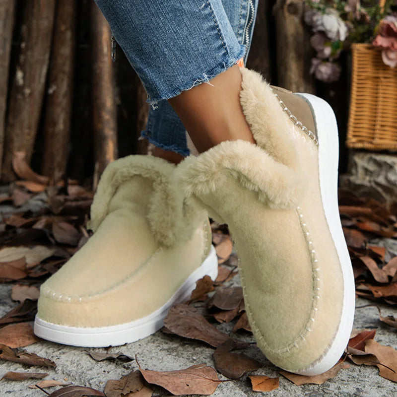 Averra Cozy Booties