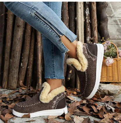 Averra Cozy Booties