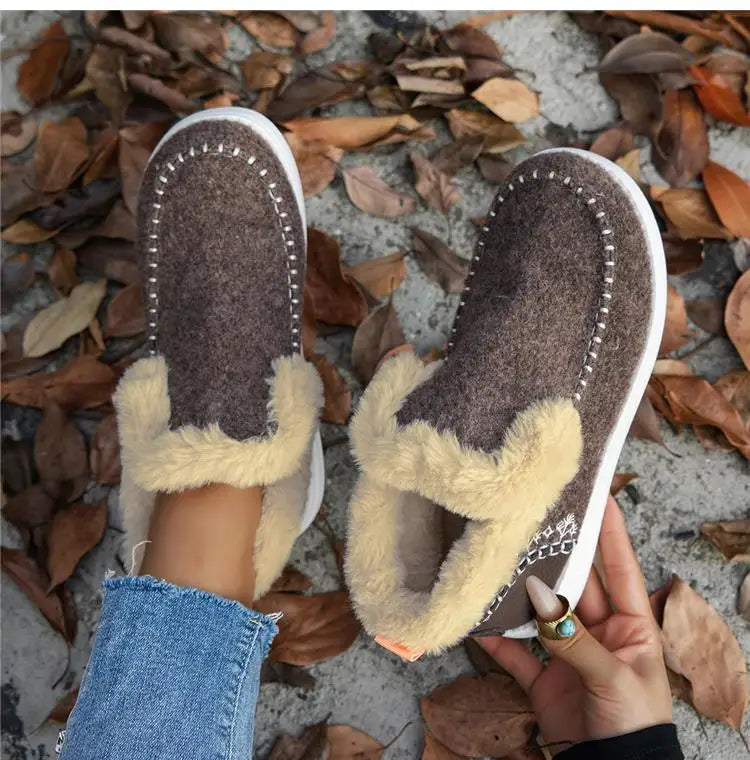Averra Cozy Booties